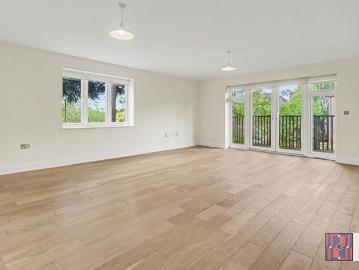 Fitzalan Road, London N3, 3 bed flat to rent, £3,250 pcm | PrimeLocation