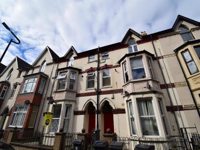 Fitzhamon Embankment, Cardiff 1 bed house to rent £875 pcm £202 pw