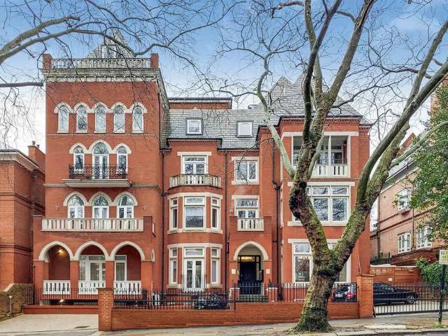 Fitzjohns Avenue, Hampstead, London, NW3 2 bed apartment to rent £5,200 pcm £1,200 pw