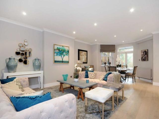 Fitzjohns Avenue, Hampstead NW3, 3 bed flat to rent, £5,612 pcm | PrimeLocation