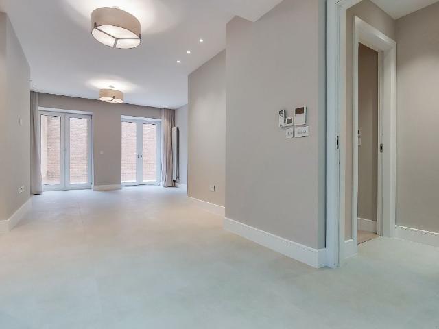Fitzjohns Avenue, Hampstead NW3, 3 bed flat to rent, £6,587 pcm | PrimeLocation