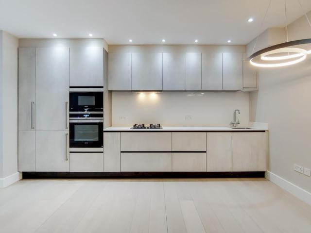 Fitzjohns Avenue, Hampstead, NW3 1 bed flat to rent £2,990 pcm £690 pw