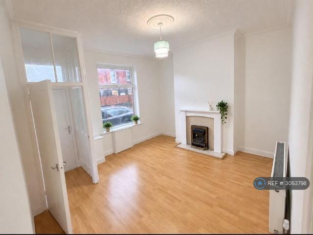 Fitzroy St, Ashton Under Lyne, OL7 2 bed end of terrace house to rent £950 pcm £219 pw