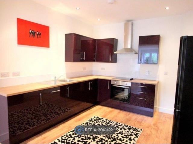 Fitzroy St, Cardiff CF24, 6 bed semi detached house to rent, £2,650 pcm | PrimeLocation