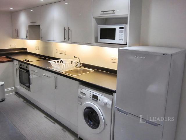 Fitzwilliam Road, Cambridge. Studio to rent £1,250 pcm £288 pw
