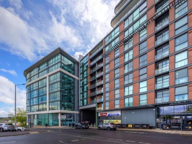 Fitzwilliam Street, Barnsley S70, 2 bed flat to rent, £875 pcm | PrimeLocation