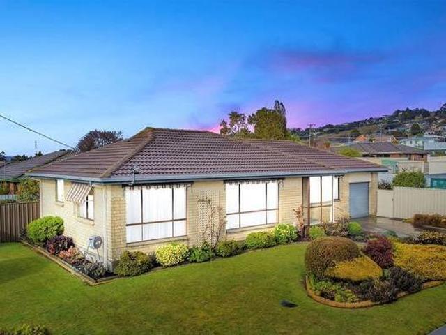 Five Minutes Drive From The CBD
