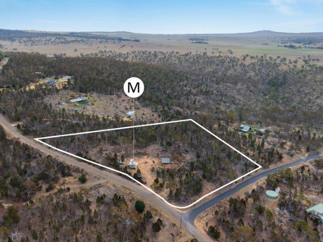 Five Acres of Lifestyle Potential Just Minutes from Cooma