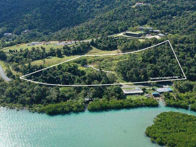 Five Acres with Sea Views, Just a Stone's Throw from Airlie Beach