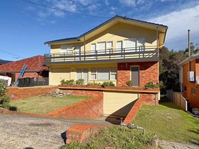 Five Bedroom Family Home For Lease