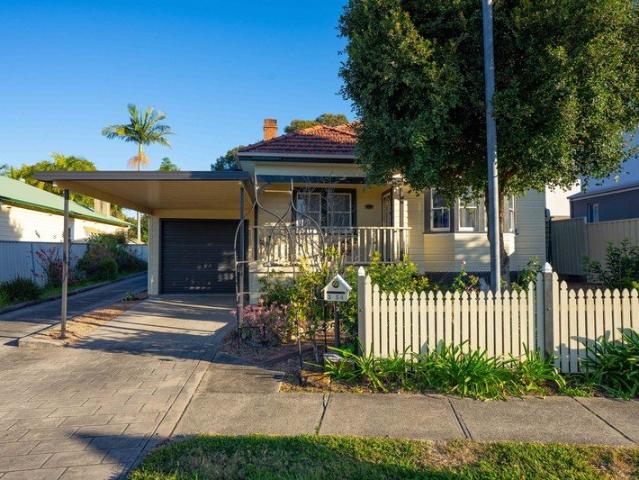 Five Bedroom Family Home with Low Maintenance Appeal