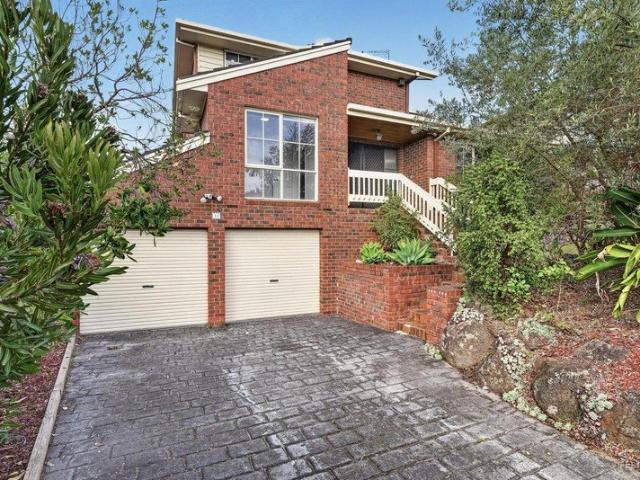 Five Bedroom Home in Templestowe with Double Garage