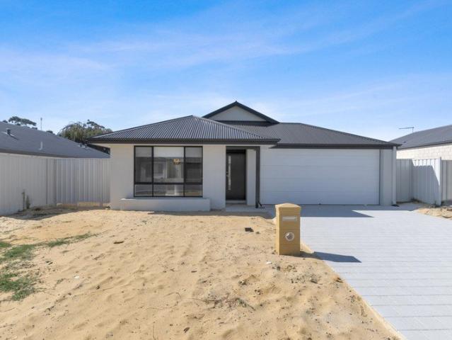 Five Bedroom New Home in Pinjarra