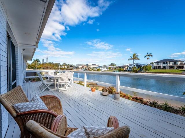 Five bedroom Waterfront Home
