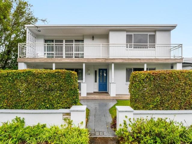 Five Bedrooms Plus Study in the Heart of Ballina