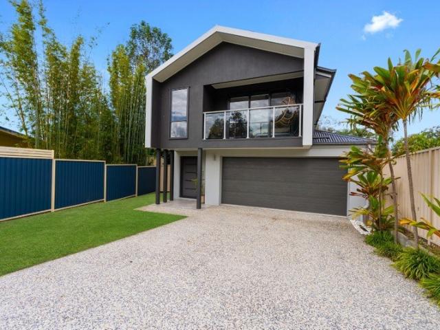 Five Bedrooms & Unbeatable Location, Must Sell!