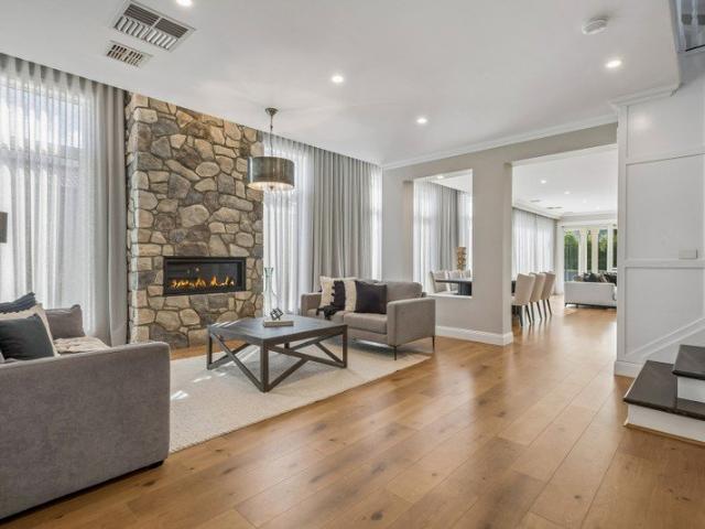 Five Private Suites, 51 Squares and Exceptional Family Living