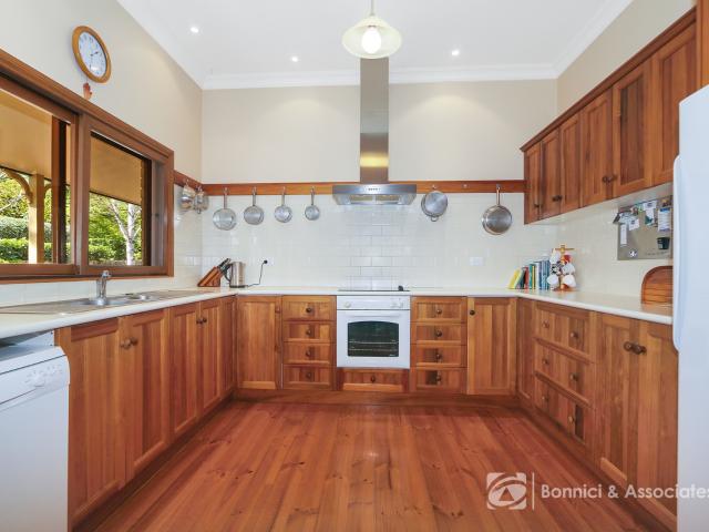 Five Star on Finch