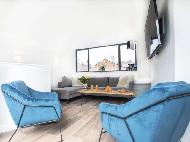 Five storey, Three Bedroom, Modern Townhouse in the heart of Manchester City Centre with a Roof Terrace