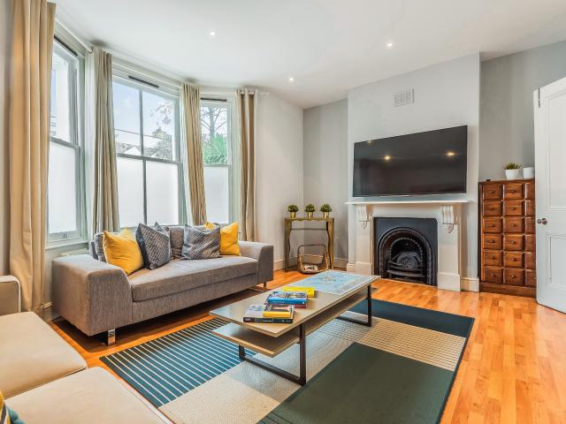 Five / Six Bedroom Home For Rent