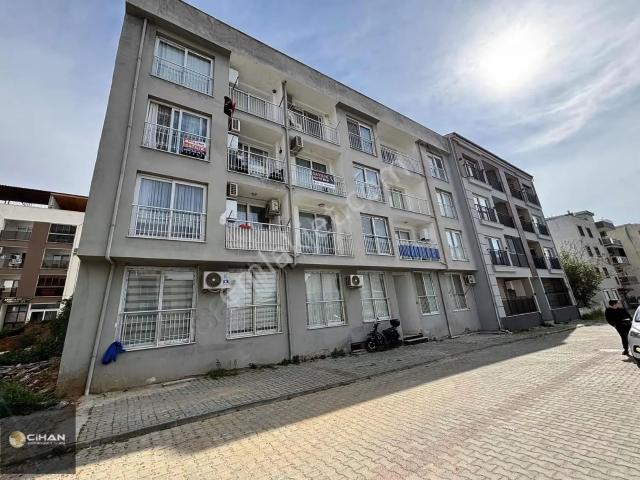 Fiyat Düştü Davutlar Merkez Ara Kat 2+1 Daire