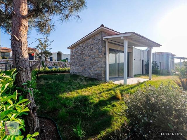 Fiyat fırsatı! Marka projede tek katlı bahçeli villa