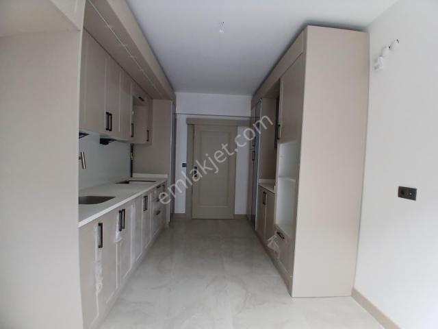 Fiyci Yatırım Site İçerisinde 3+1 Full Yapılı Ultra Lüks Daire
