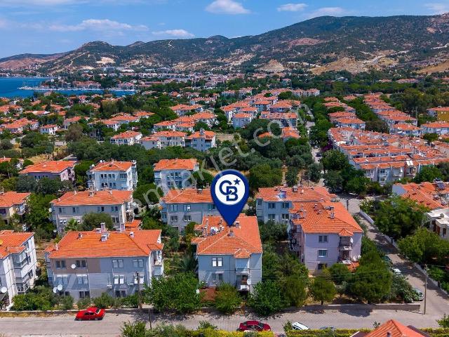 Foça Atatürk Mah. Site İçerisinde Satılık Bahçe Katı 2+1 Daire