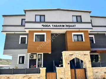 Foça Bağarası Kazım Dirik Mah. Kiralık 2+1 Daire