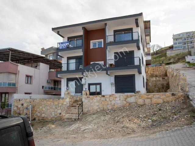 Foça Bağarası Kazım Dirik Mah. Satılık 2+1 Sıfır Daire