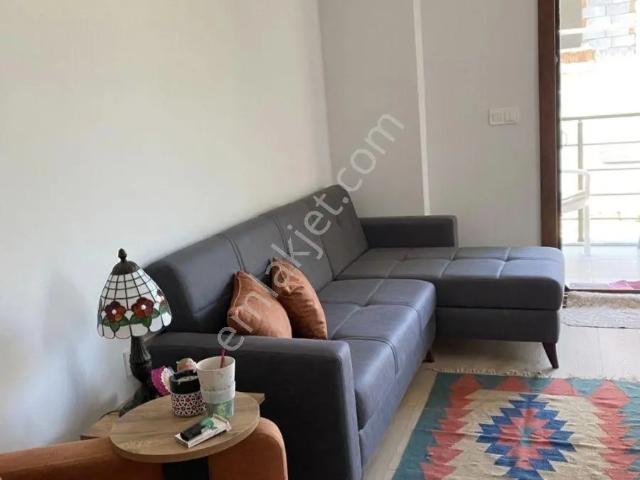 Foça Bağarasında Satılık Eşyalı 1+1daire