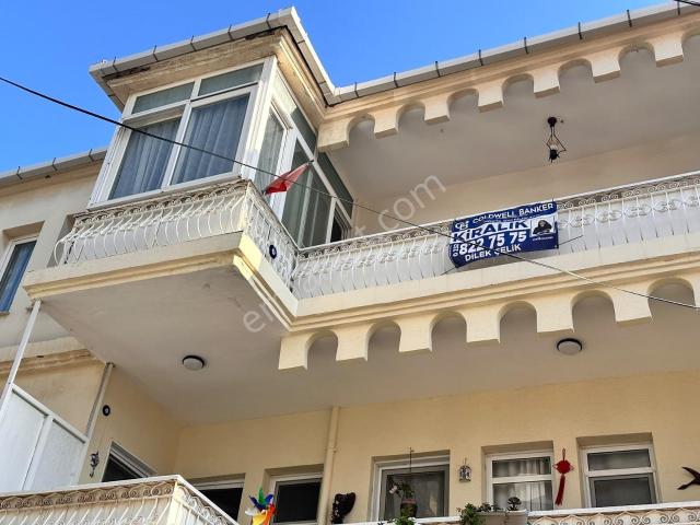 Foça İsmetpaşa Mah. Kiralık 2+1 Daire