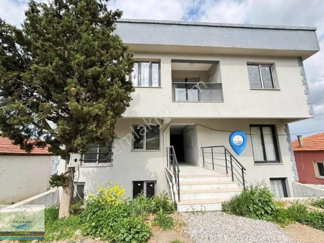 Foça Kazım Dirik Mahallesinde Kiralık 4+1 Ters Dubleks