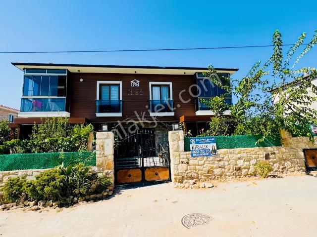 Foça Yenibağarası Mah. Kiralık 2+1 Bahçe Katı Daire