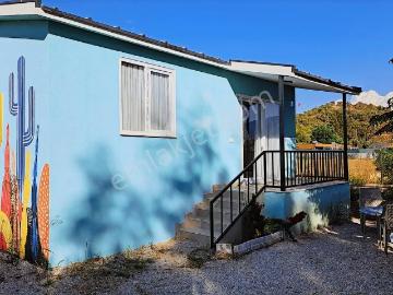Foçada 1 Adet 1+1 Bungalov Eşyalı Kiralık Elektrik Su Ücretsiz