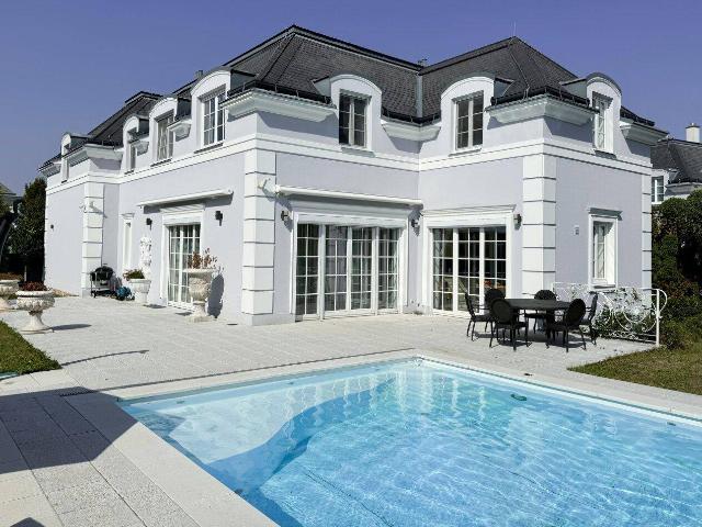 Fontana Residence: Ihre exklusive Villa am Golf Club