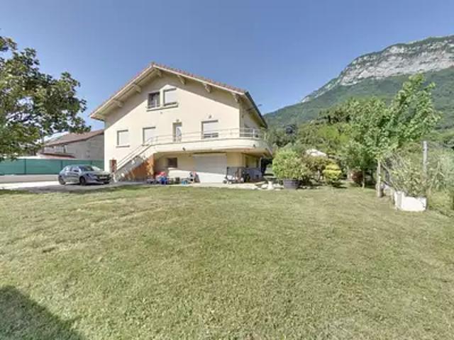 Fontanil Cornillon 38120 Achat / Vente maison 8 pièces t8 terrasse parking