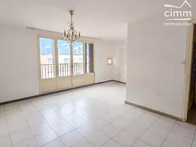 Fontaine 38600 Achat / Vente appartement 3 pièces t3 au dernier étage