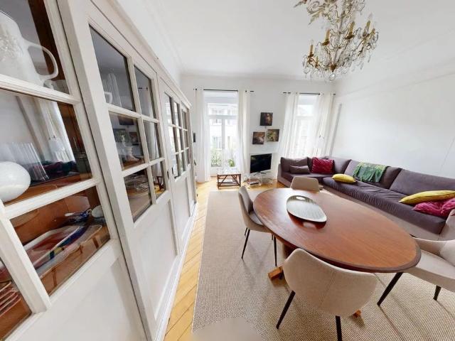 Fontaine Argent: appartement de cartactère de 169 m2 avec 4 cha