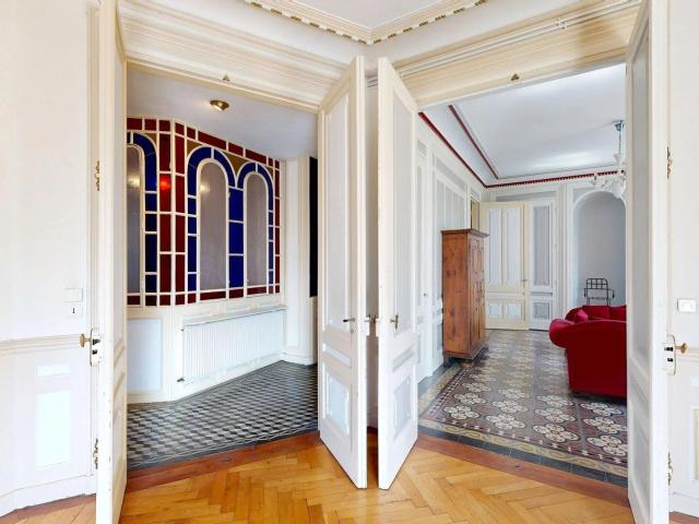 FONTAINE ARGENT, Besançon APPARTEMENT T7 avec BALCON