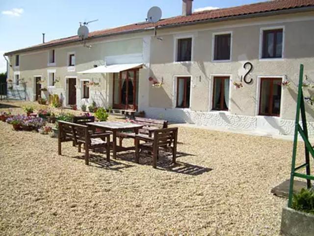 Fontaine Chalendray 17510 Achat / Vente maison 8 pièces t8