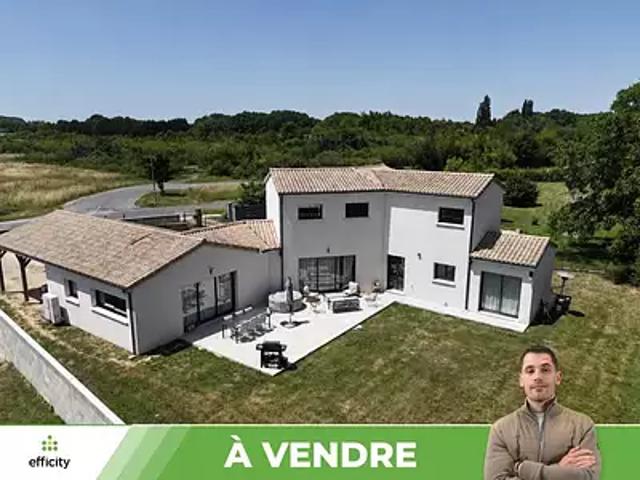 Fontaine le Comte 86240 Achat / Vente maison 7 pièces t7 jardin terrasse