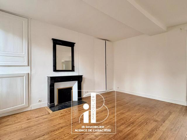 FONTAINEBLEAU Centre ville Appartement 2 pièces 42 m²