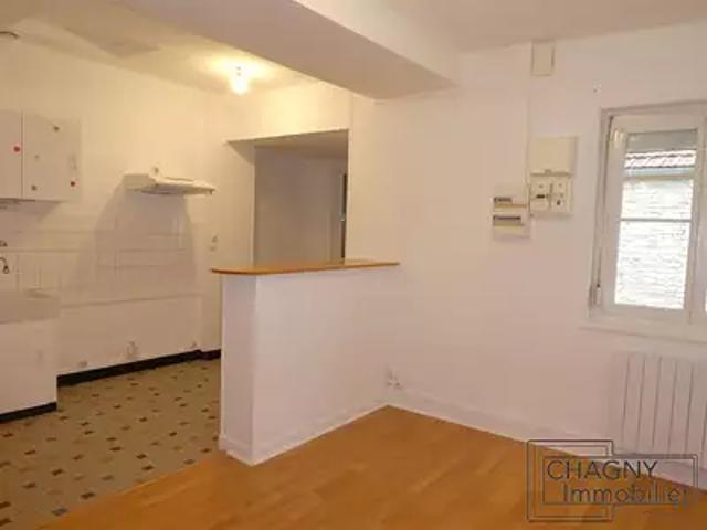 Fontaines 71150 Location maison 2 pièces t2