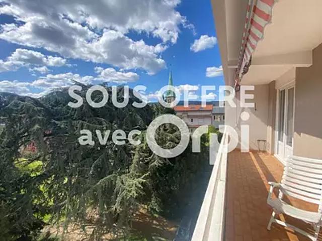Fontaines sur Saône 69270 Achat / Vente appartement 2 pièces t2 au dernier étage cave
