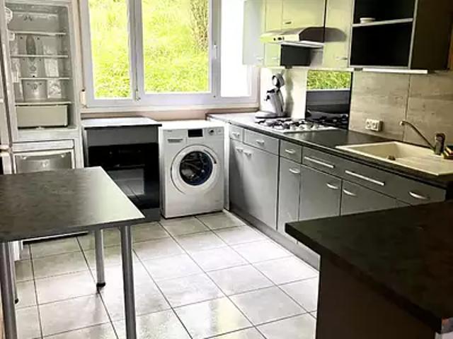 Fontaines sur Saône 69270 Location appartement 2 pièces t2 au dernier étage cave