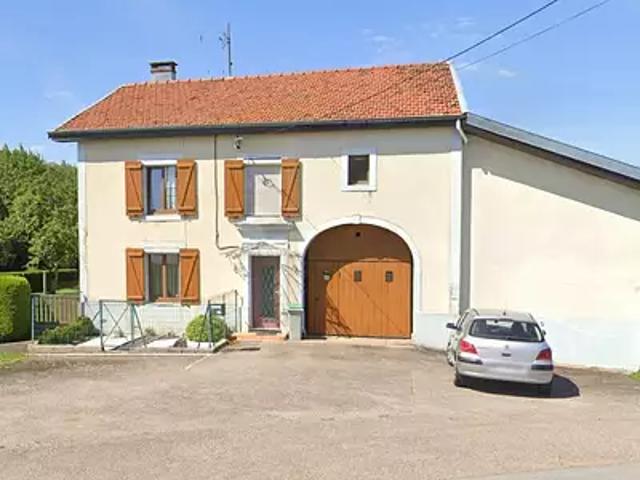 Fontenay 88600 Achat / Vente maison 4 pièces t4 au dernier étage cave