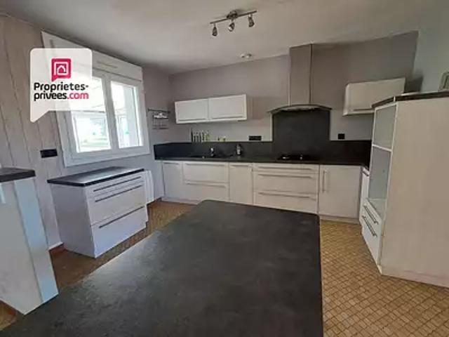 Fontenay le Comte 85200 Achat / Vente maison 11 pièces t11