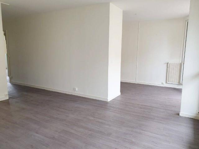FONTENAY LE FLEURY 2 pièces de 63.34 m²