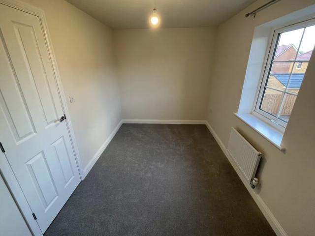 Fonthill Close